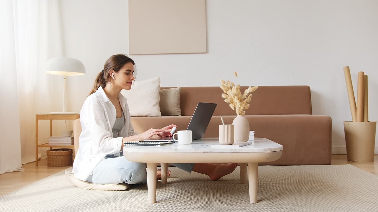 woman working on laptop